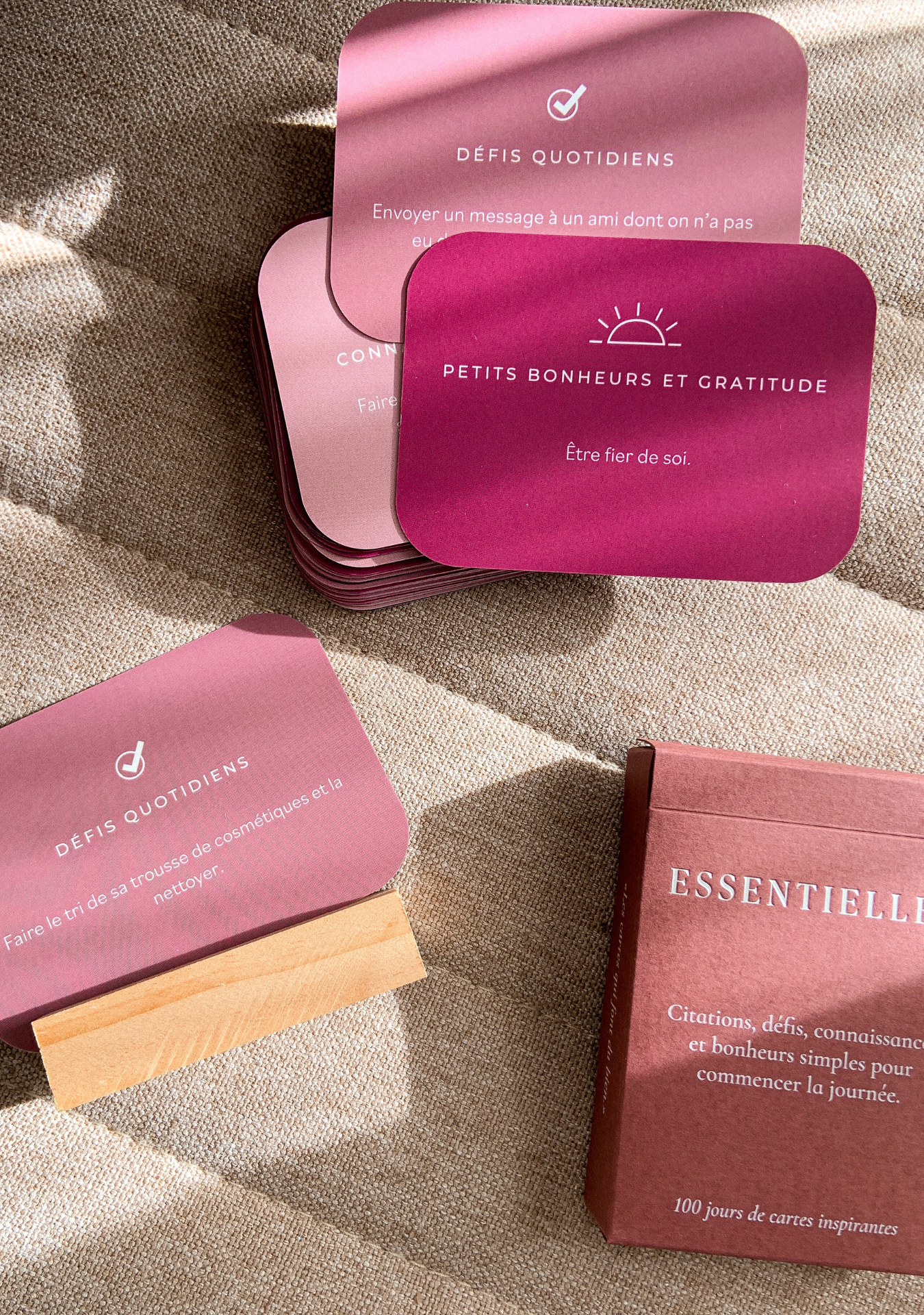 ESSENTIELLES - 100 jours de cartes inspirantes ET son Présentoir en bois